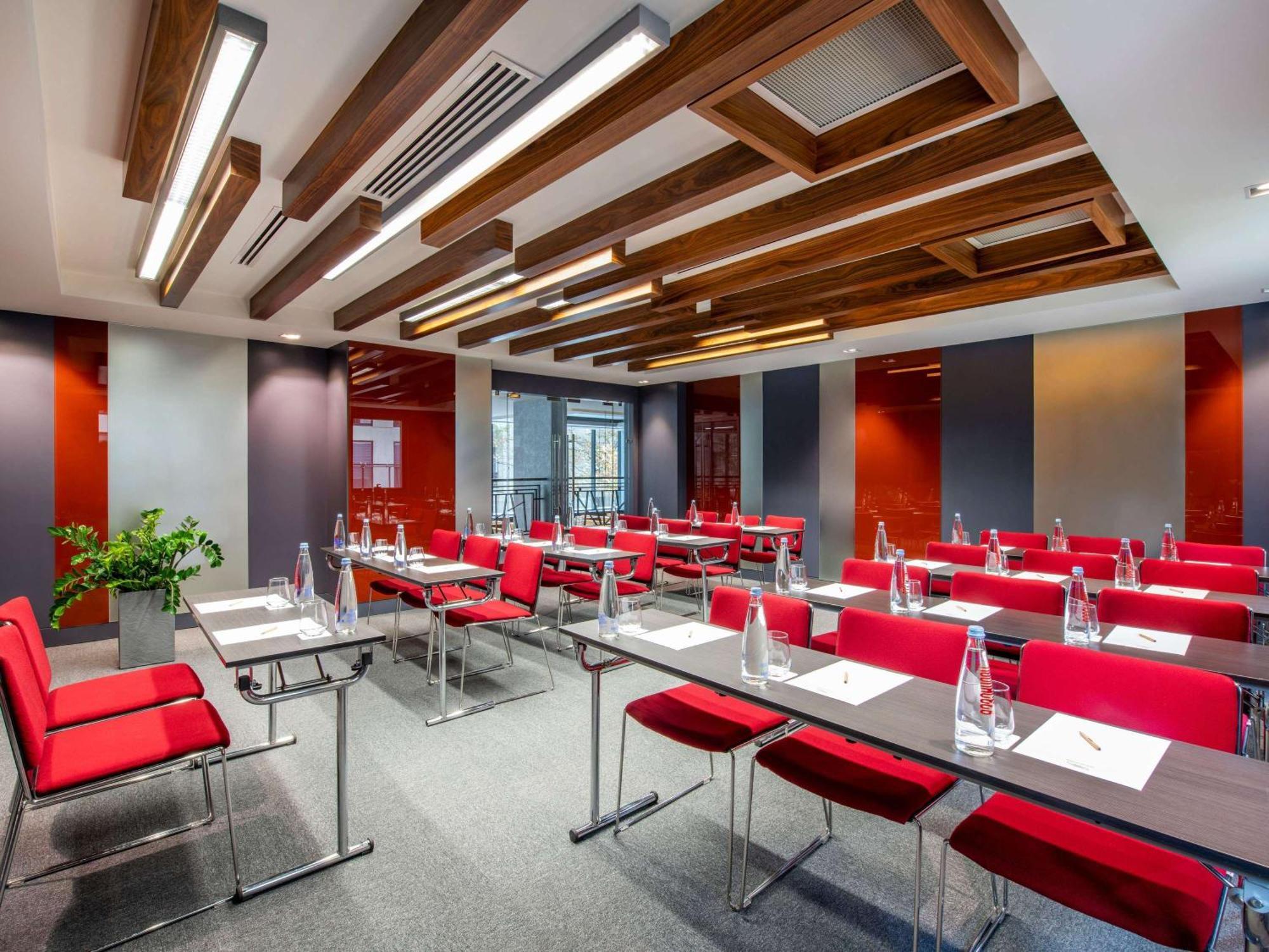 Tbilisi Saburtalo Hotel By Mercure Exterior photo