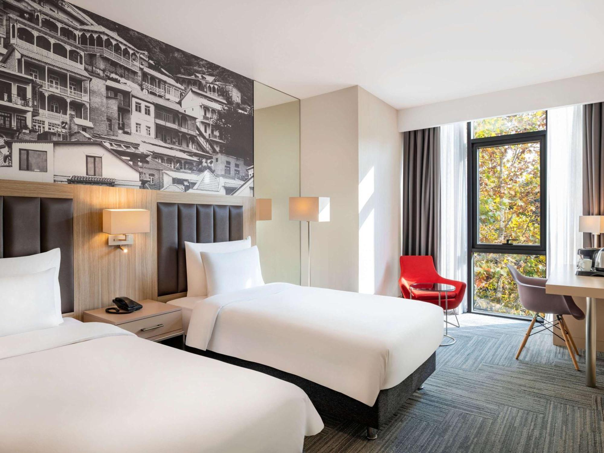 Tbilisi Saburtalo Hotel By Mercure Exterior photo