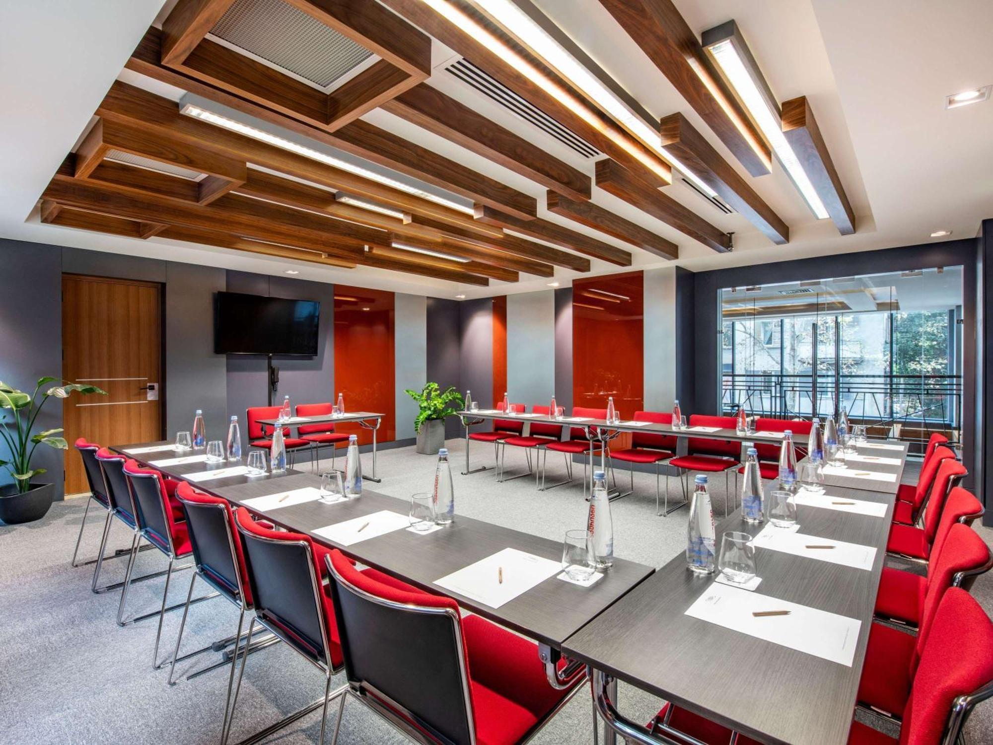 Tbilisi Saburtalo Hotel By Mercure Exterior photo