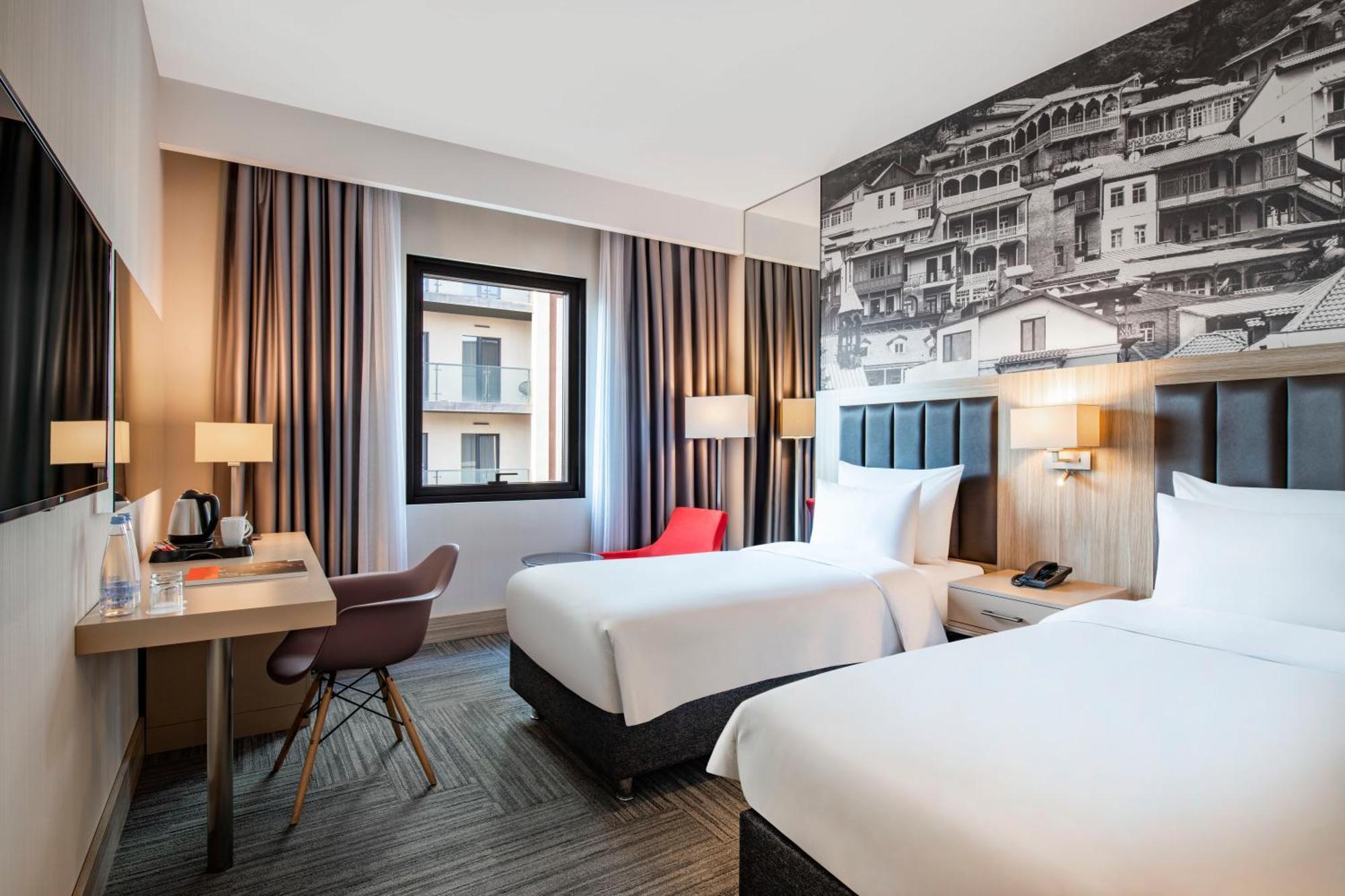 Tbilisi Saburtalo Hotel By Mercure Exterior photo